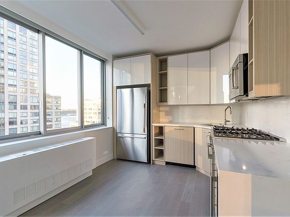 3rd image of 101 W End Ave APT 29G