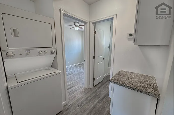 1346 E Willetta St #2 — Photo 13