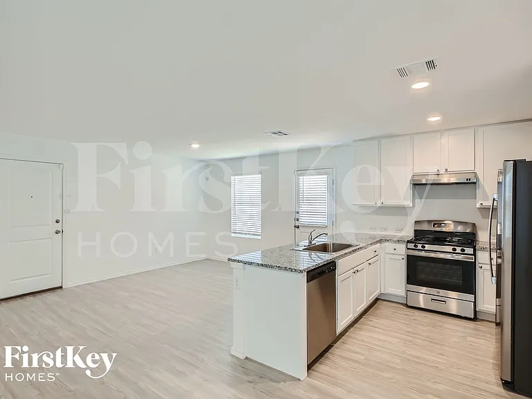 13835 Llama Pl — Photo 12