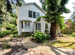 117 4th St, Libertyville, IL