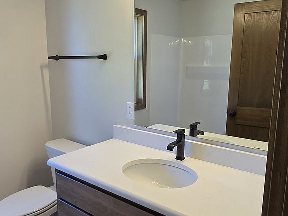 4th image of 508 Lande St