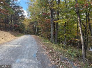 Susan Rd, Mount Jackson, VA 22842