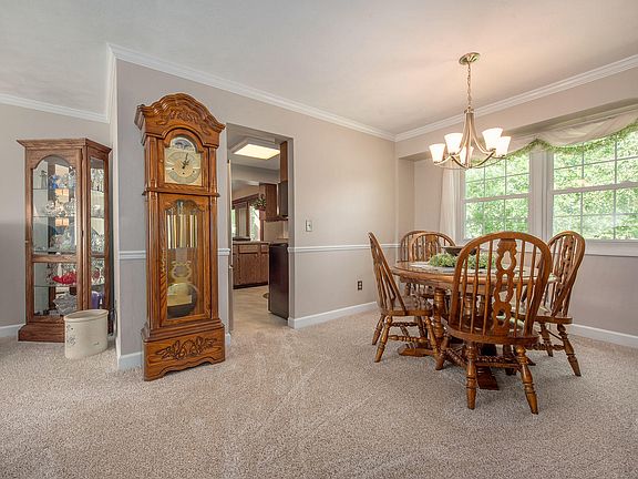 5th image of 608 Morningside Dr