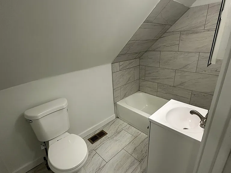 242 Newhall St #1 — Photo 26