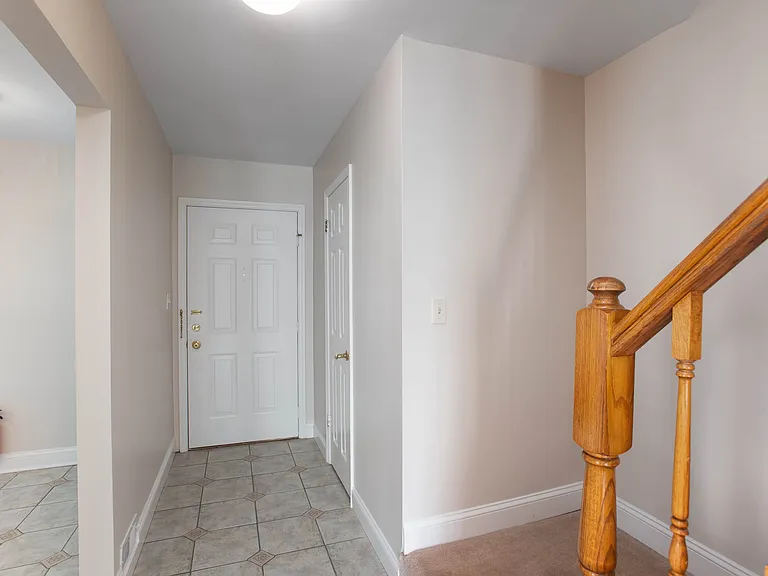 2708 Pinhorn Dr — Photo 8