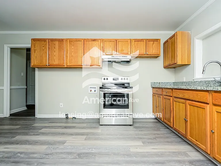 1529168_005_wm_-_kitchen_13458891.jpg