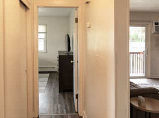 523 S Locust St UNIT 6, Colfax, IA 50054