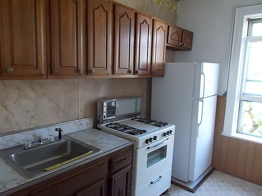 Rented by Farran & Associates | media 62