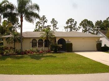 1st image of 9850 Country Oaks Dr