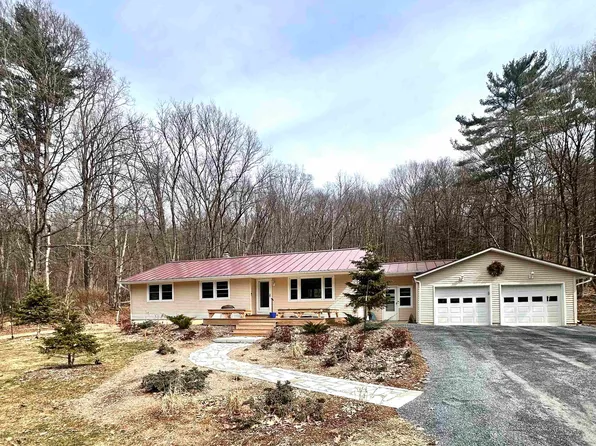 1537 Lake Dunmore Road, Leicester, VT 05733