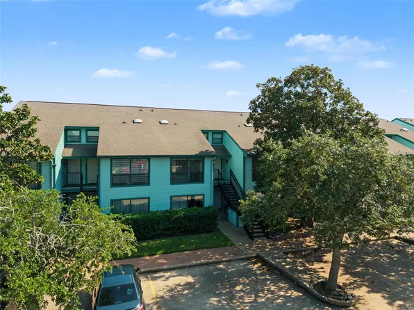 7041 Kingston Cove Ln APT 143, Willis, TX 77318
