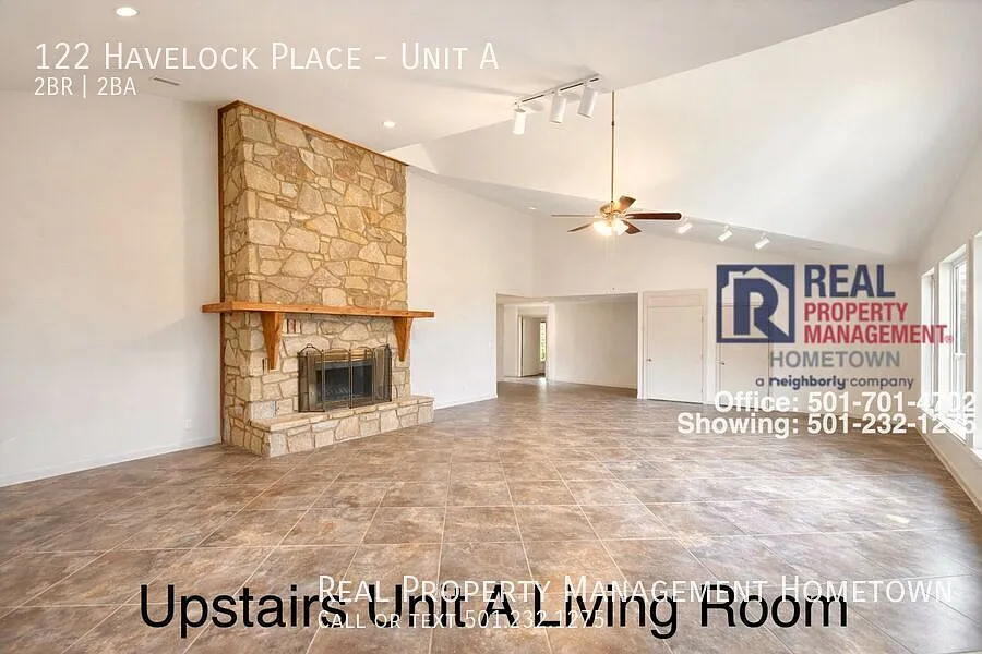 Charming 2 Bedroom Duplex in Hot Springs Convenient Location & Comfortable Living — Photo 3