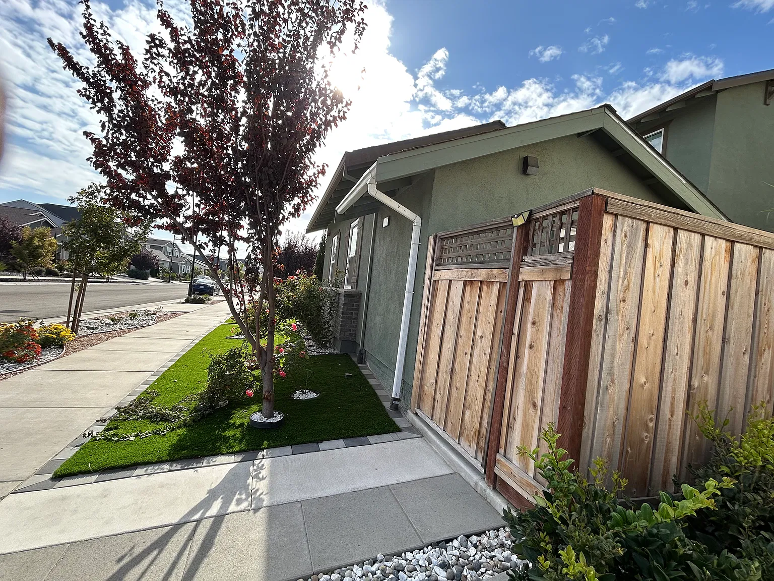 1 bed, 400 sqft, $1,650 — Photo 1