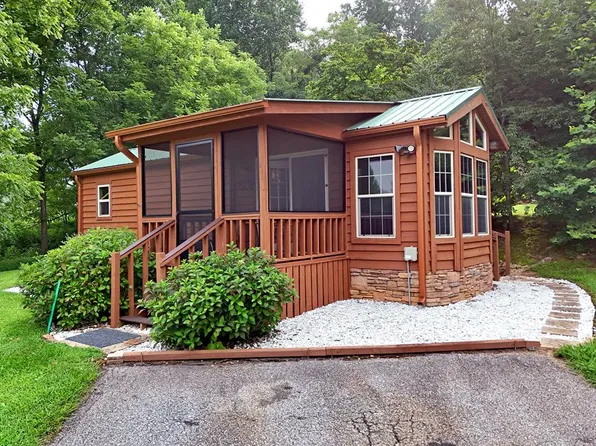 87 Chimney Rdg, Blairsville, GA 30512