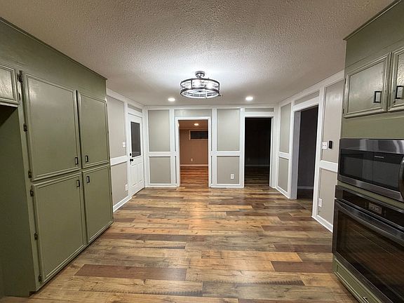 4th image of 3100 Boyd Ave