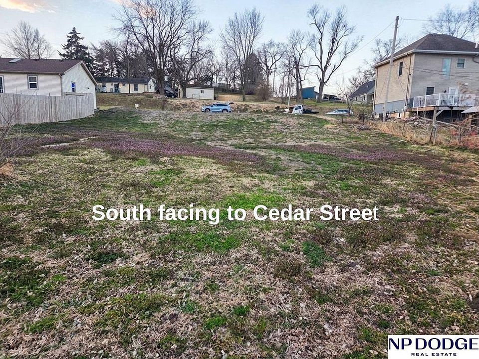 2nd image of 626 Cedar St