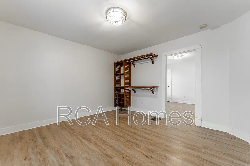 2 bed, 1.5 bath, 1014 sqft, $1,800 — Photo 4