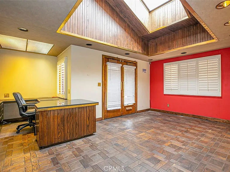 208 S Louise St — Photo 11
