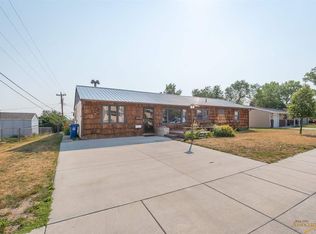2420 Maple Ave, Rapid City, SD 57701