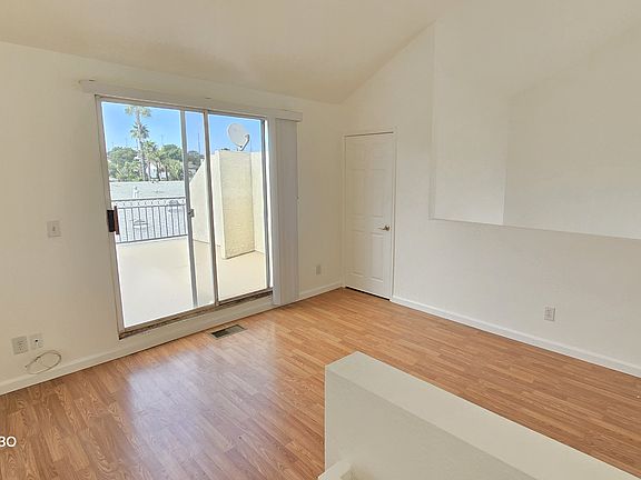 4th image of 3714 S Bentley Ave #102