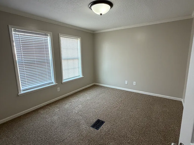 14290 Hillview Estates Dr — Photo 8