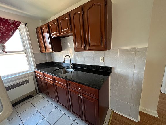 2nd image of 6855 Sylvester St Floor 2