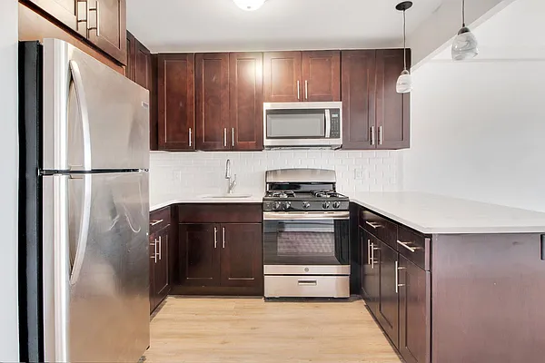 Rented by EXR | media 15