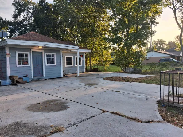 8029 Woodlyn Rd, Houston, TX 77028