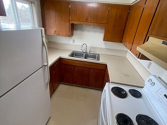 4th image of 32000 Pineway Rd #14