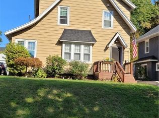 300 Farmington Rd, Rochester, NY 14609