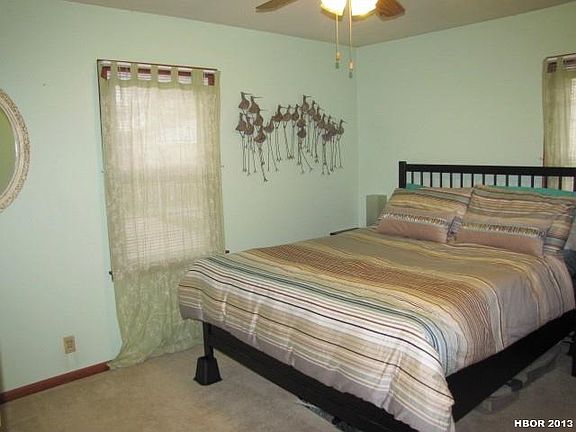 5th image of 241 Edinborough Dr