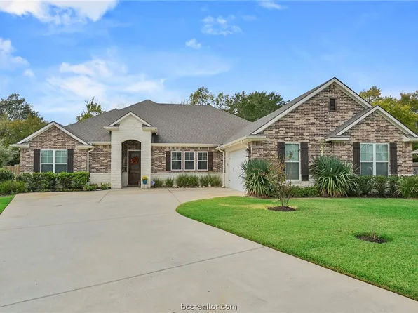 3072 W Embers Ct, Bryan, TX 77808