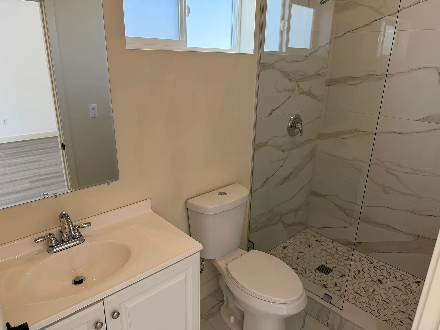 2 bed, 600 sqft, $2,500 — Photo 4