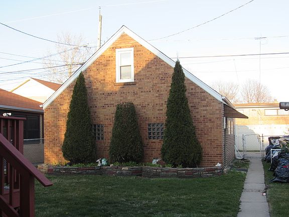 3rd image of 8921 S Jeffery Blvd