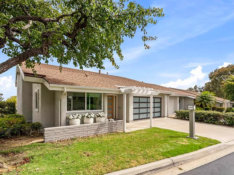 2143 Caminito San Martin — Photo 3