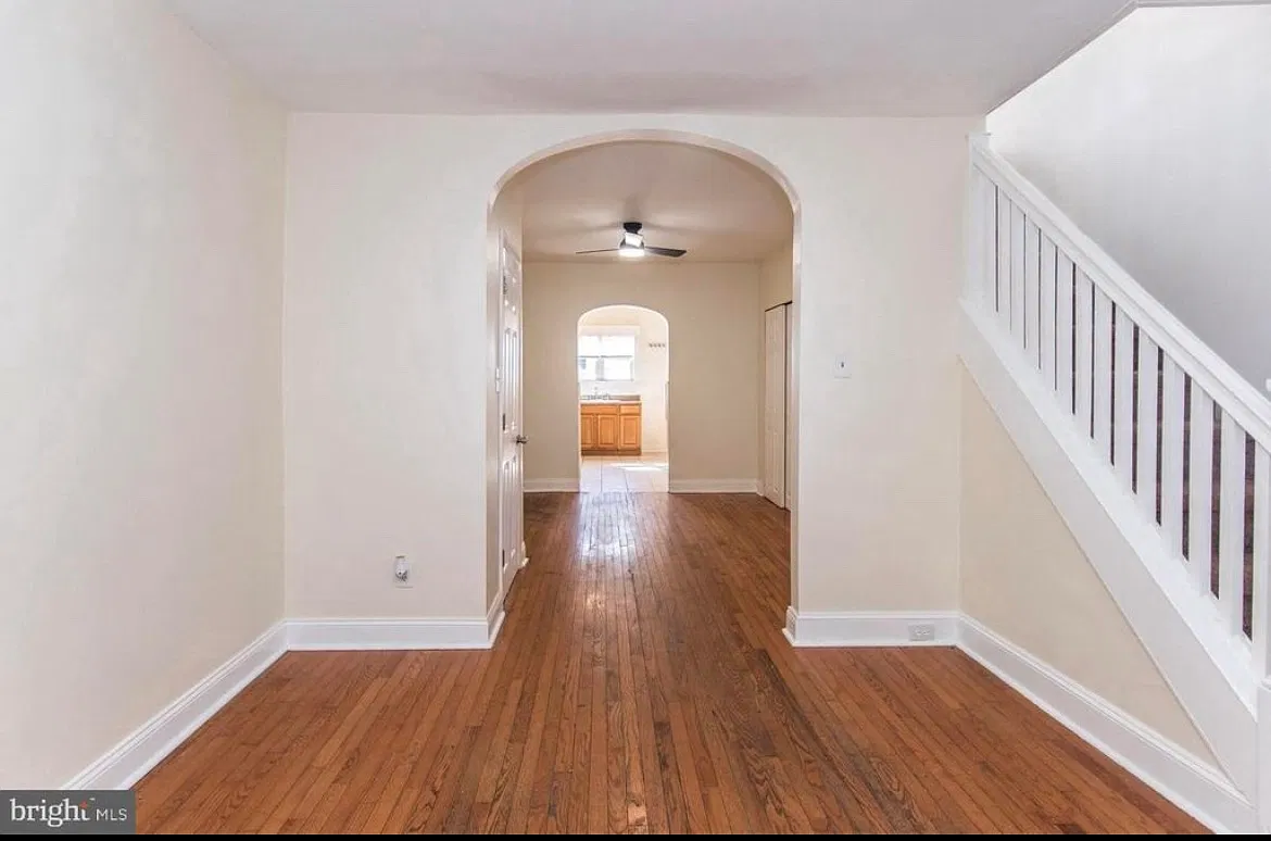 2 bed, 1.5 bath, 1026 sqft, $1,875 — Photo 4