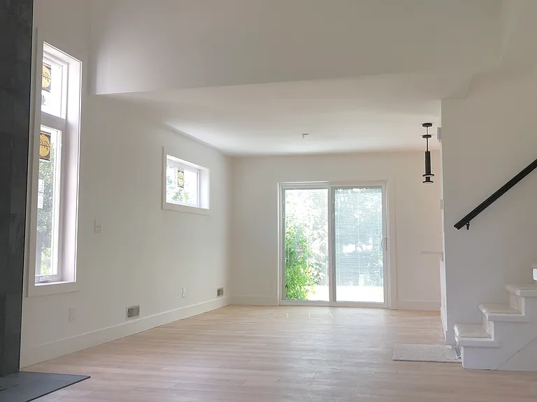 811 Burr Oaks Dr #1001 — Photo 21