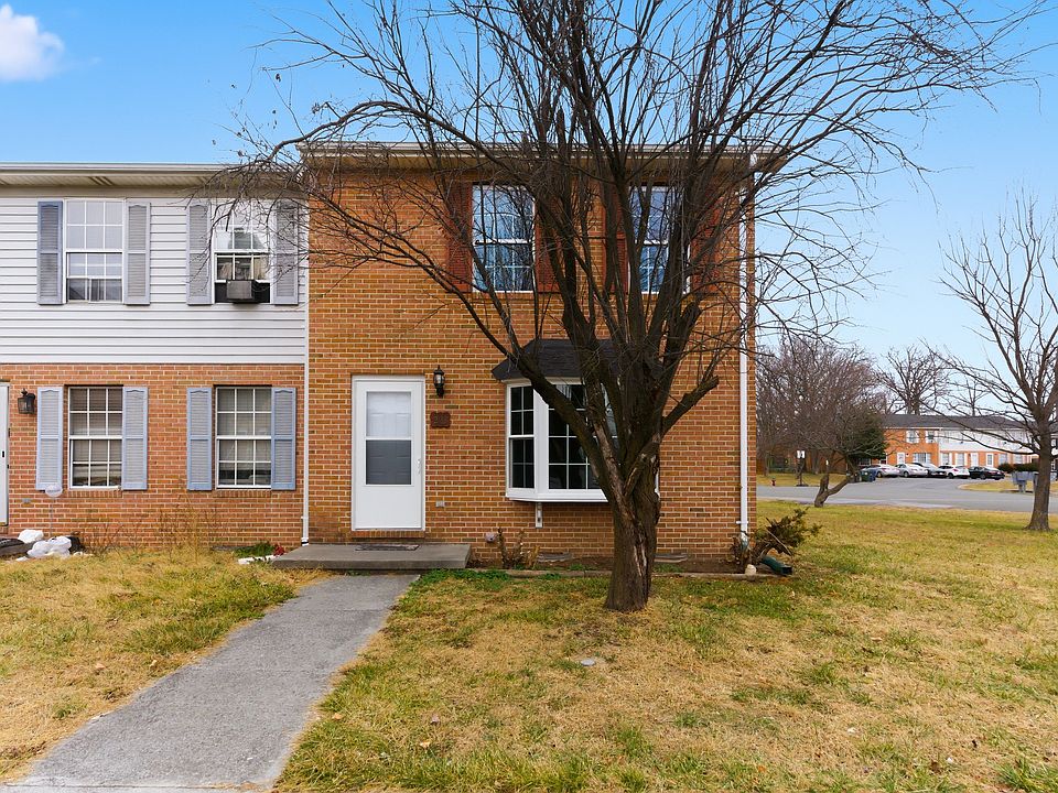 1st image of 233 Nottoway Dr
