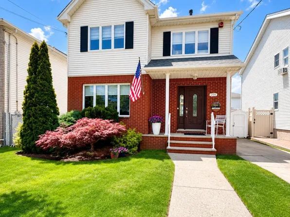 294 Chelsea St, Staten Island, NY 10307