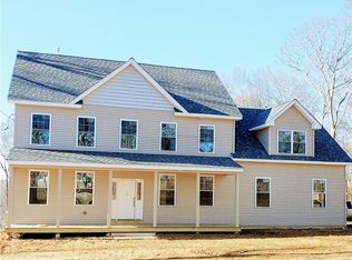 27 Hunter Mountain Roads, Oxford, CT 06478