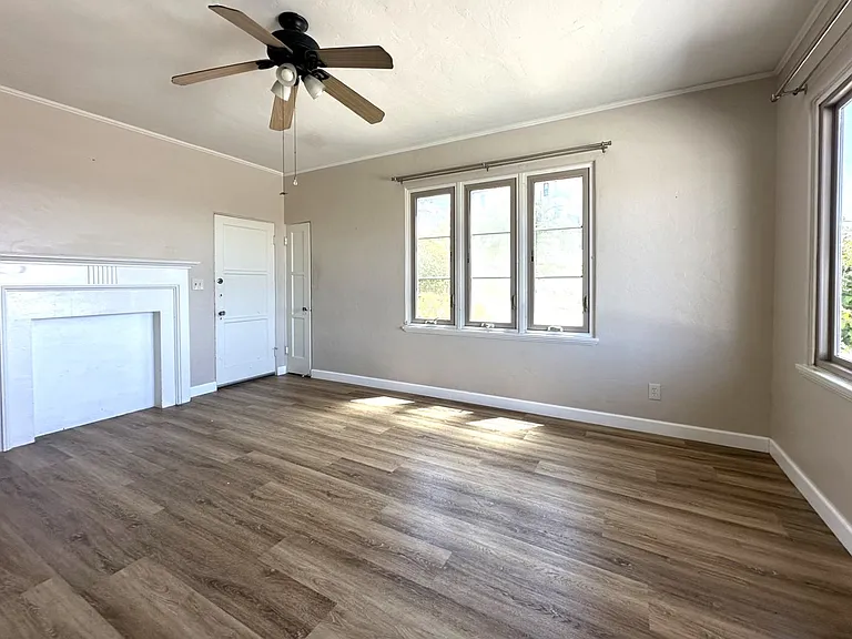 1330-1334 Sassafras St — Photo 15