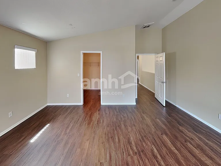 8060 Villa Trovas Ct — Photo 10