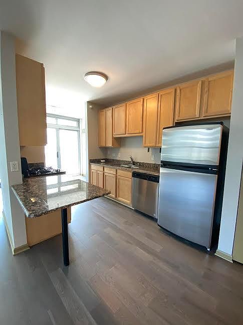 1st image of 125 S Jefferson St #907K