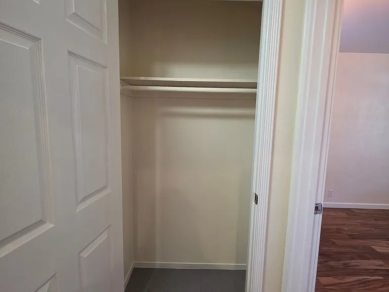 1317 Sherwood Dr — Photo 15