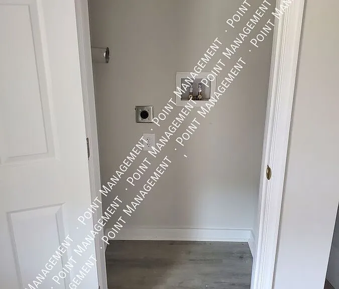 445 Riverland Rd SE #2 — Photo 6