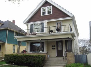 1537 S 77th St, West Allis, WI 53214