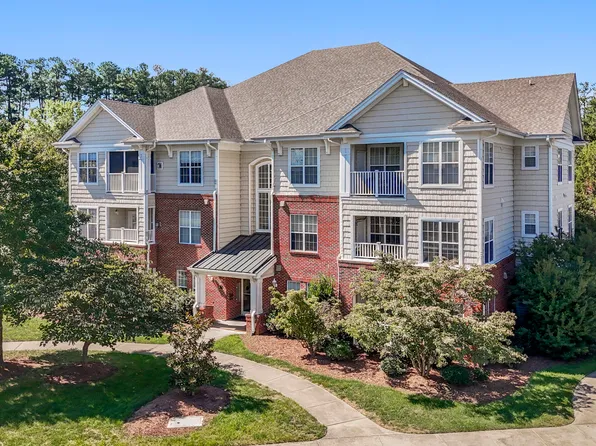 1411 Arborgate Cir, Chapel Hill, NC 27514