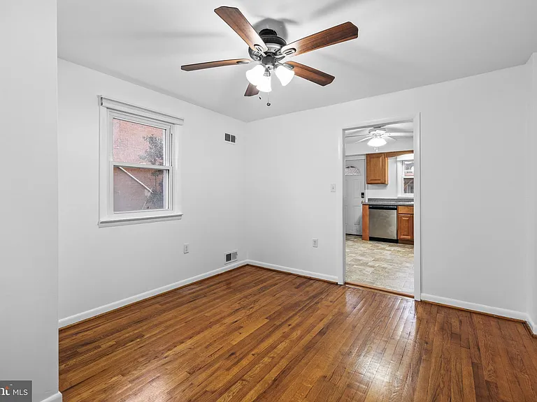 1437 Towson St — Photo 7