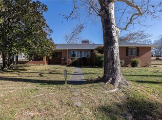 1238 N Shady Ln, Fayetteville, AR 72703