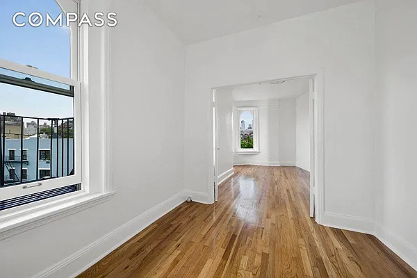 Rented by Compass | media 4